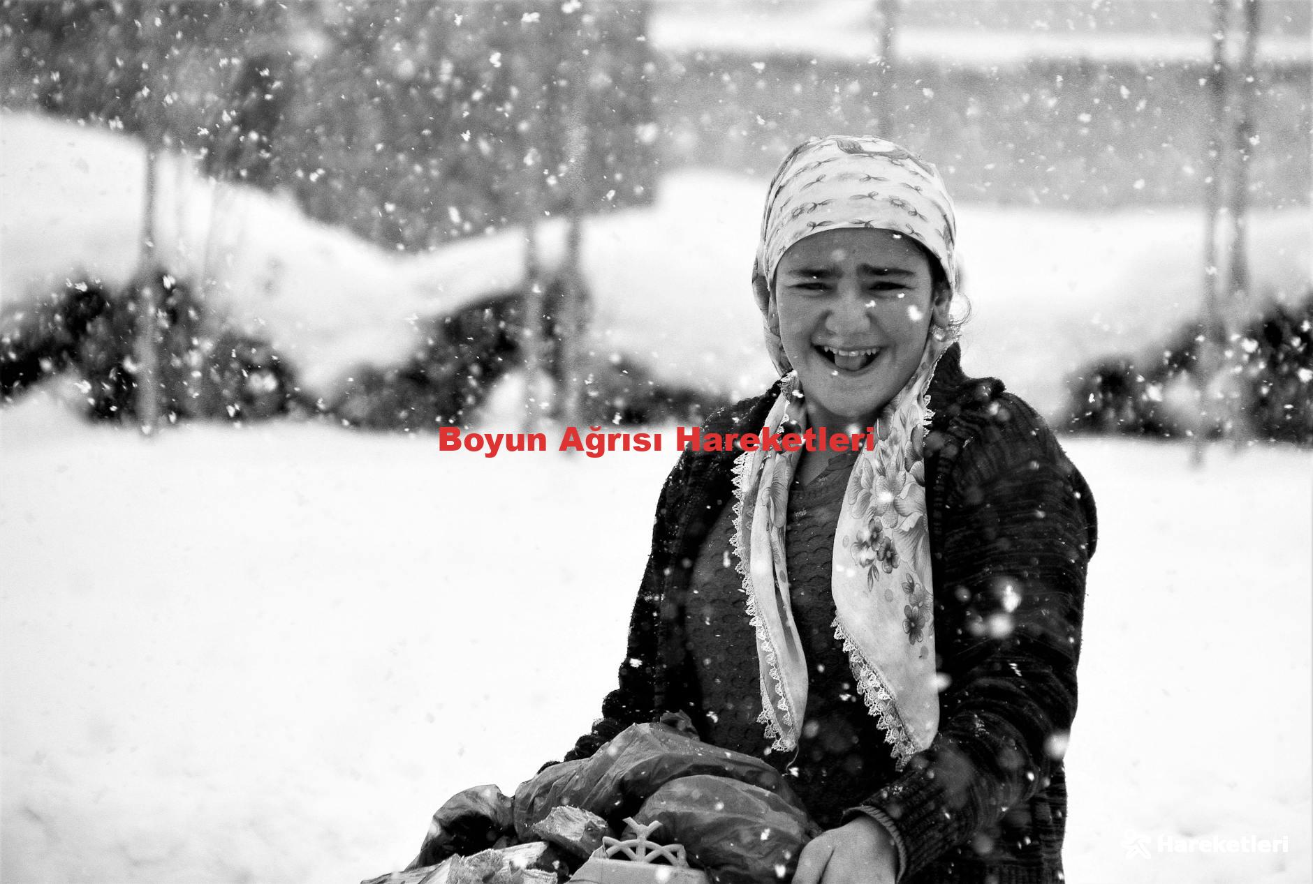 Boyun Ağrısı Hareketleri